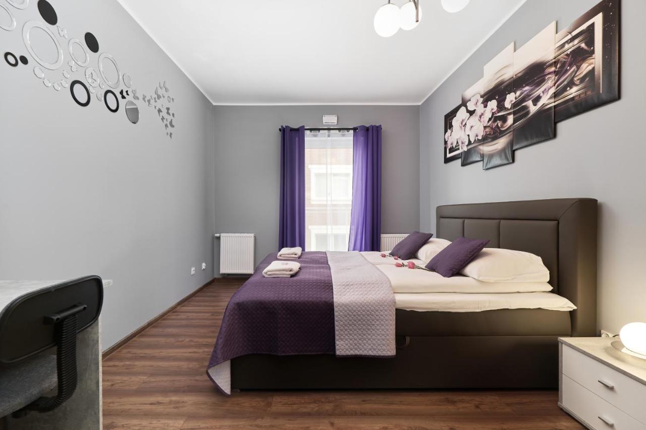 Apartments Wroclaw Jana Pawla II With Free Parking Wroclaw By Noclegi Renters Extérieur photo